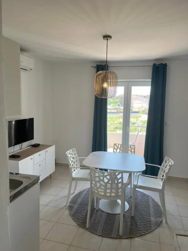 Apartmani Jakovinovic Ražanac كرواتيا
